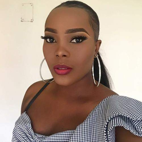 Comment tu traites une femme quand tu es amoureux d'elle 😜 ?